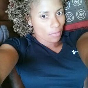 Meet your Posher, Simone